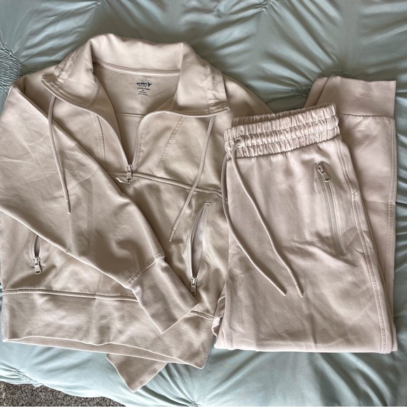 Old Navy Pants - Old Navy Active Set